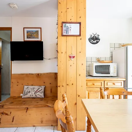 La Faviere Apartment *