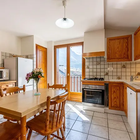 Apartment La Faviere