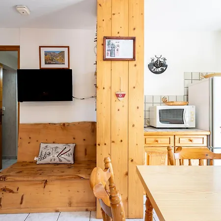 La Faviere Apartment *